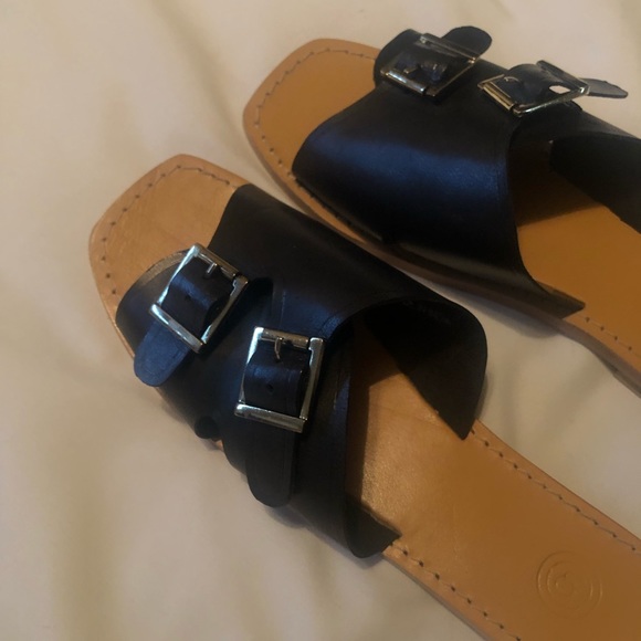 Urban Outfitters sandals with buckles black | sz 7 - Picture 2 of 3